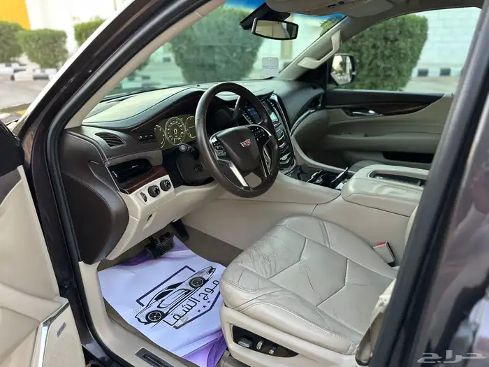 اسكاليد 2015 قصير نظيف 12