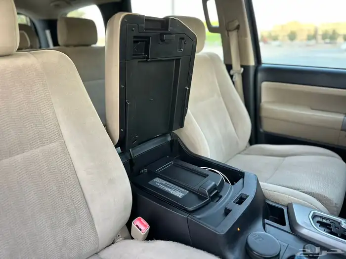 تويوتا سيكويا 2016 بدون دبل 19