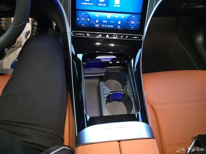 مملوكة لدي العصيمي قيد الشحن_مرسيدس_بنز_C200_2025 15