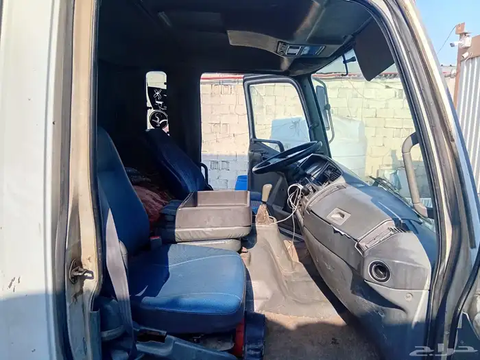 لوري مستوبيشي 2008 للبيع 2