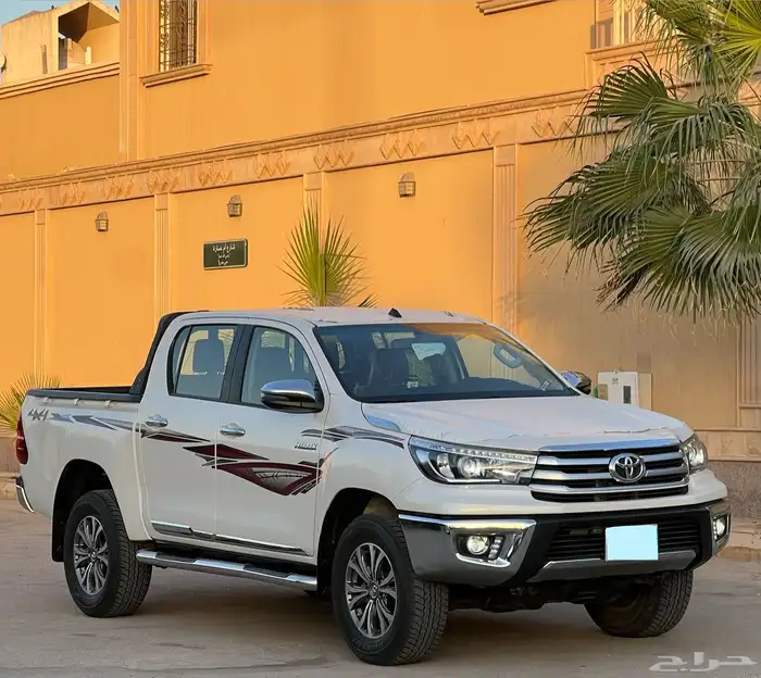تويوتا هيلكس سعودي فل كامل سعودي 2