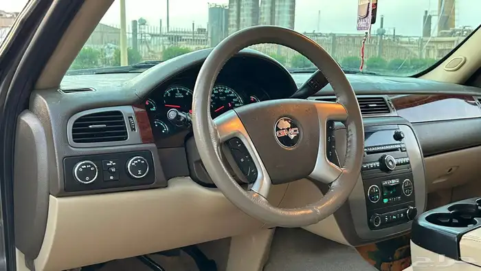 جمس يوكن 2011 قصير دبل ممشى قليل 13