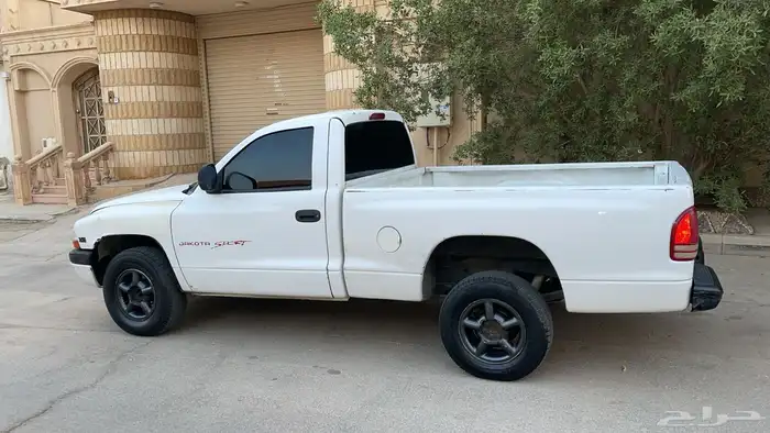 دوج داكوتا 0