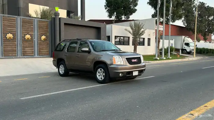 جمس يوكن 2011 قصير دبل ممشى قليل 0