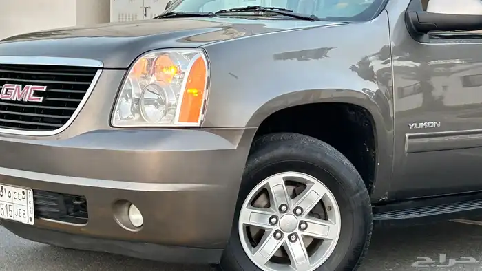 جمس يوكن 2011 قصير دبل ممشى قليل 11