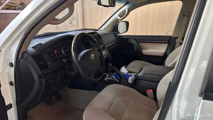 للبيع جي اكس ار موديل 2010 7