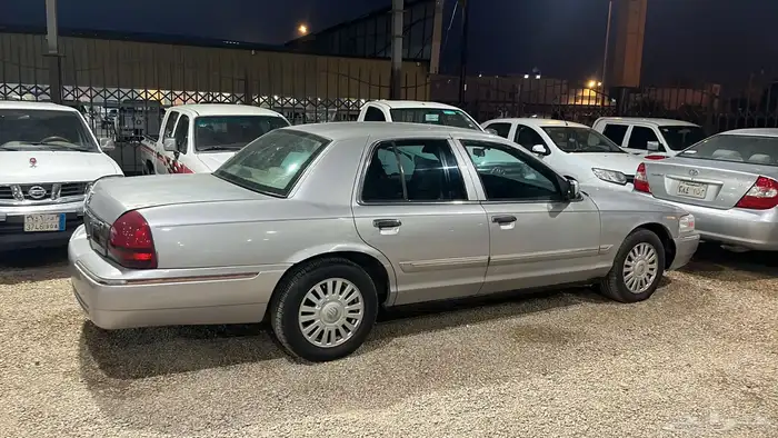 فورد ماركيز 2008 تحمل لوحه مميزه 3