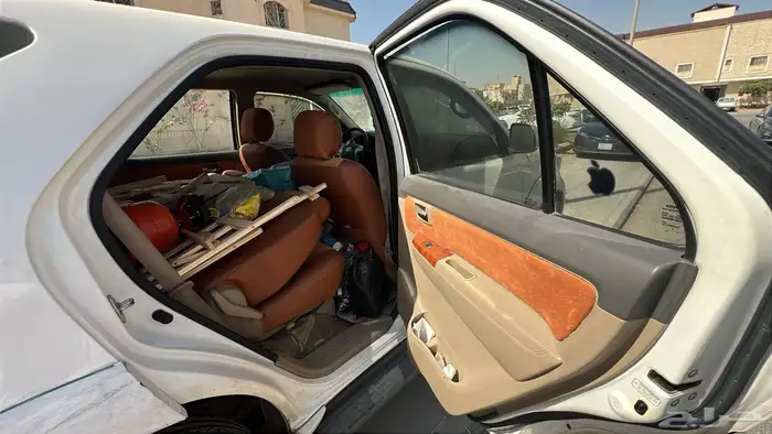 للبيع جيب تويوتا فورتشنر 2012 6