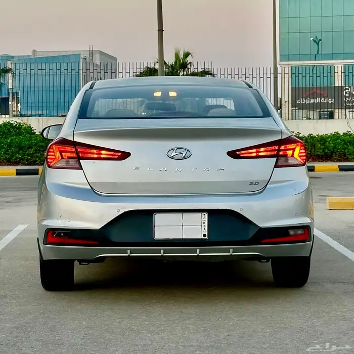 إلنترا 2019 مكينة كبيرة 2.0 4