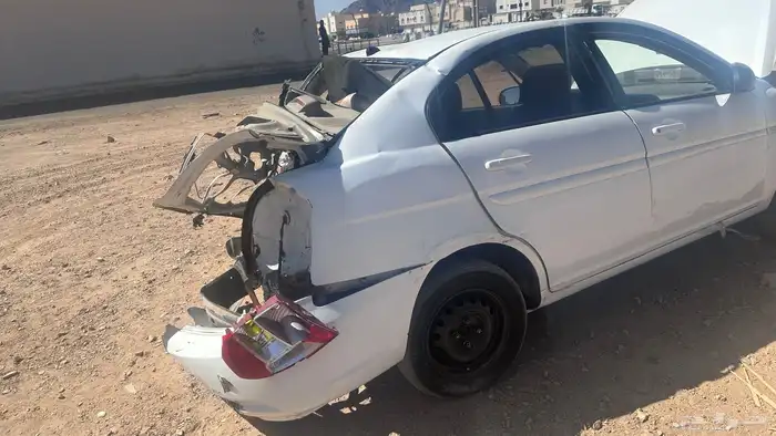 اكسنت 2011 مصدوم من ورا البيع تشليح قير عادي مكينه نضيف 4