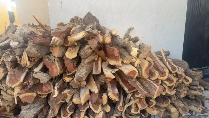 يوجد حوض هيلكس بنزين دبل ويوجد بدي غمارتين كامل شد بلد 2