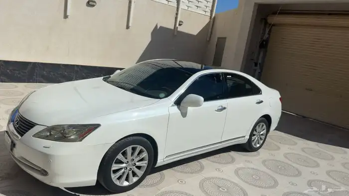 للبيع لكزس es سعودي فل كامل 6