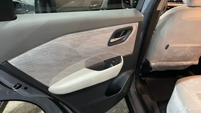 نيسان اكس تريل 2025 بحالة الوكالة 23