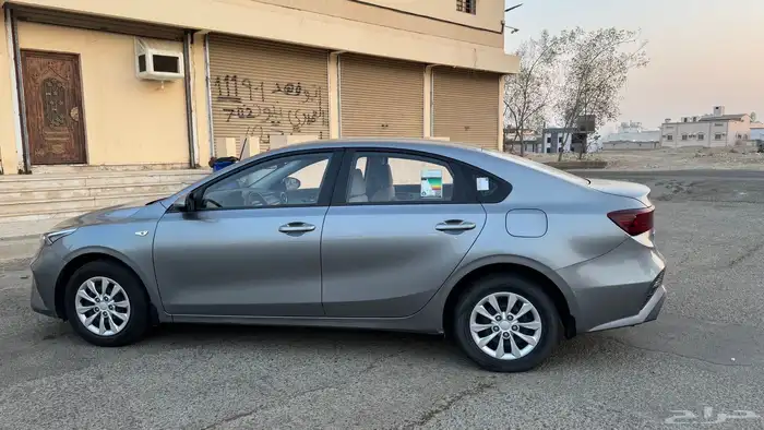 سيراتو استاندر 2022 3