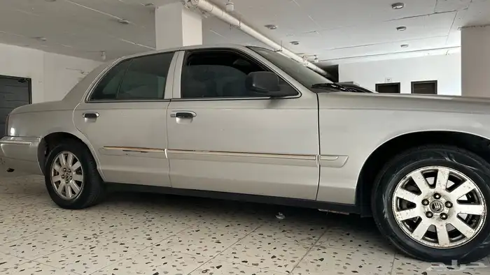 فورد قراند ماركيز قير ارضي 9