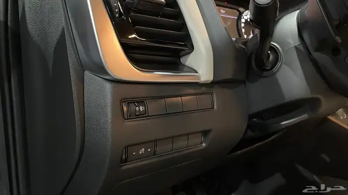 نيسان اكس تريل 2025 بحالة الوكالة 12