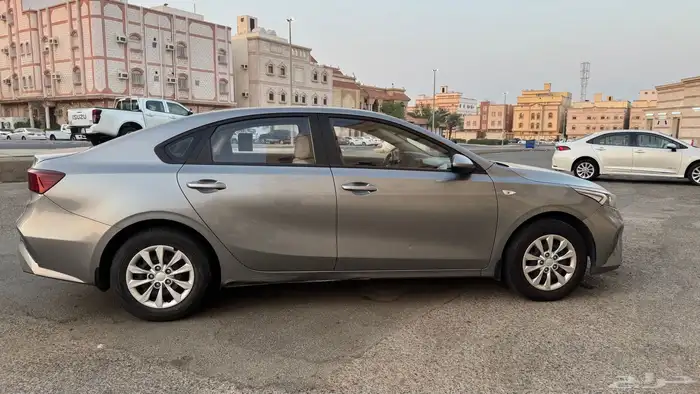 سيراتو استاندر 2022 5