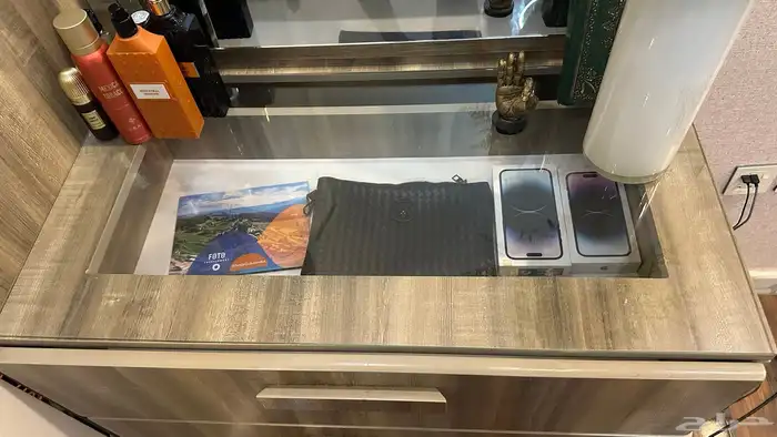 سرير سليب هاي انفينيتي 2 ودولاب ملابس زاوية مع تسريحة 7