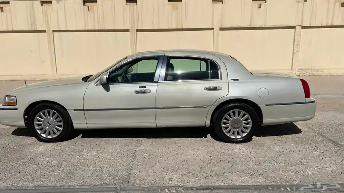 لينكولن تاون كار ليمتد 2006 4