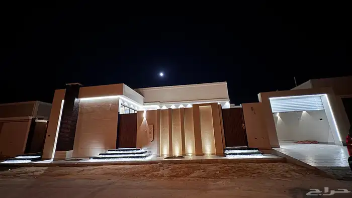 للبيع دور ارضي ملكي في حي افاق الصفا 0