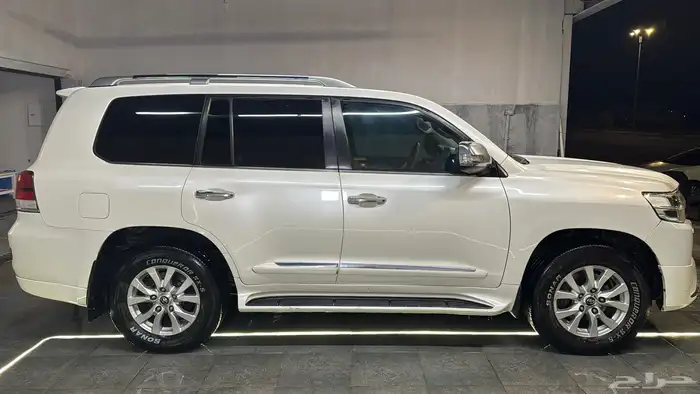 لاندكروزر VXR 6