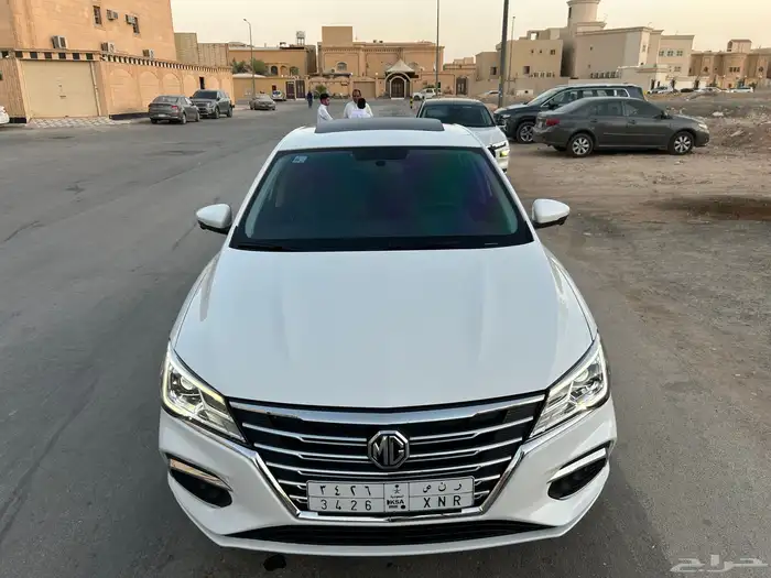 ام جي 5 مديل 2022 فل كامل 7