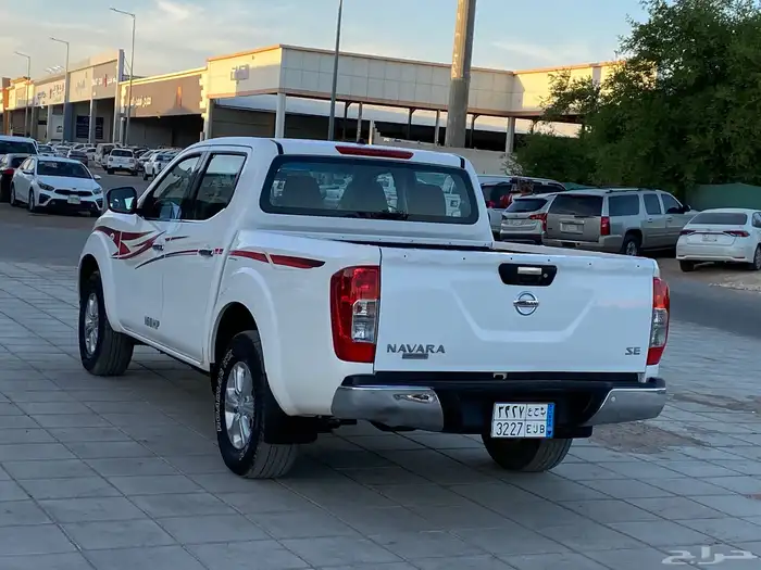 نيسان نيفارا تماتيك 2016 3