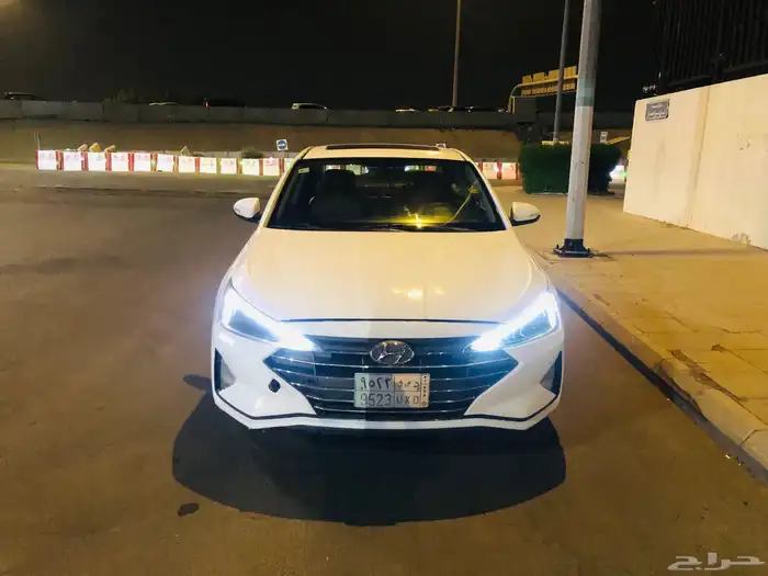 الينترا 2019 للبيع فل كامل مكينه 2000 0