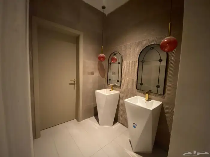 فيلا فاخرة ومميزة وذكية (جديدة للبيع) 3