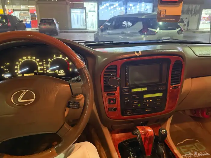 كجيب لكزز 2002 7