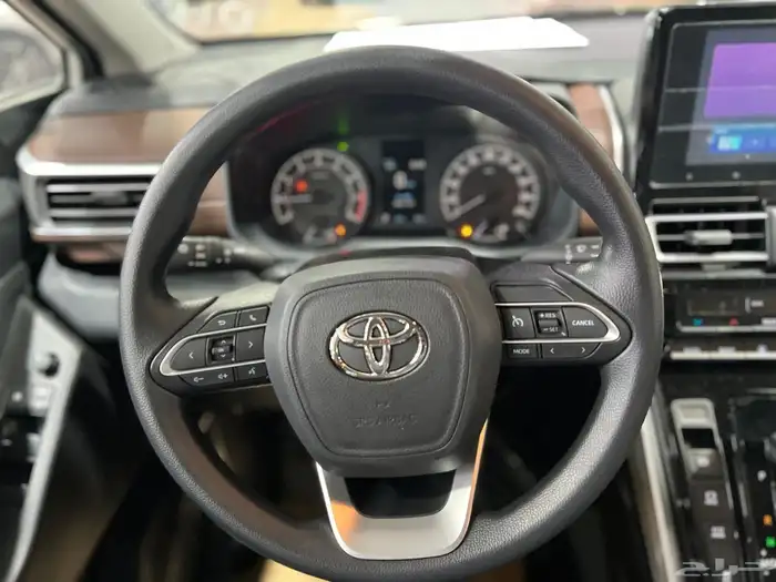 تويوتا   انوفا GL بنزين 2026 جديد سعودي 110.400 شامل 17