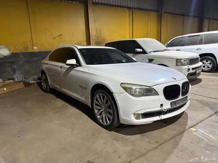 bmw 740 للبيع قطع غيار 2010 0