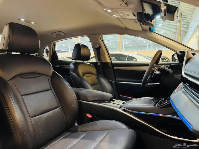 ازيرا فل كامل بطاقه جمركيه نظيف جدا 8