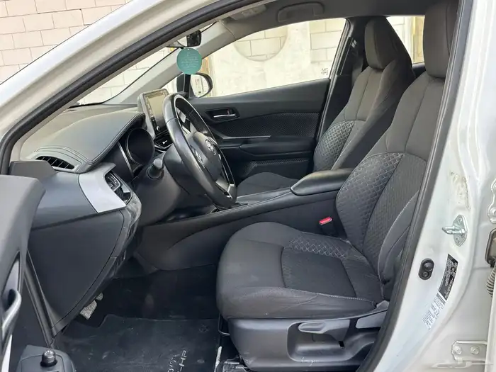 تويوتا C-HR 2022 16