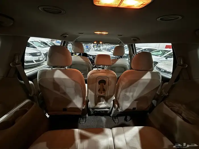 كيا كرنفال 2016 عائليه ثلاث صفوف 12