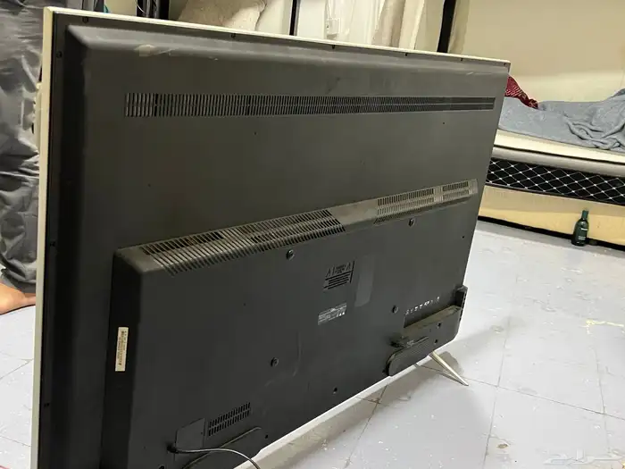 شاشه عادي شبه الجديد للبيع 3