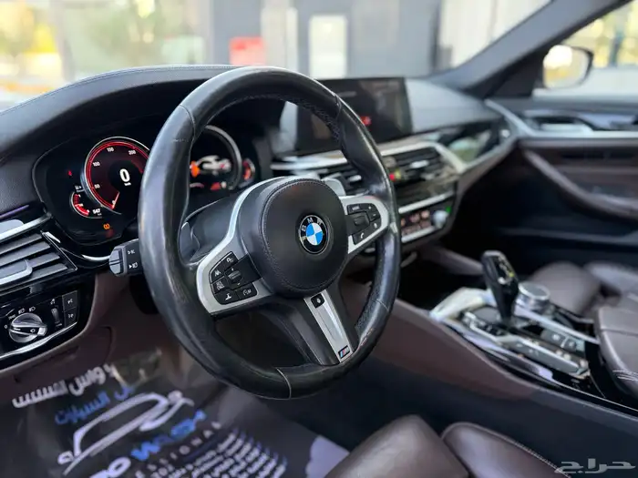 للبيع bmw 520 ديزل فل كامل 19