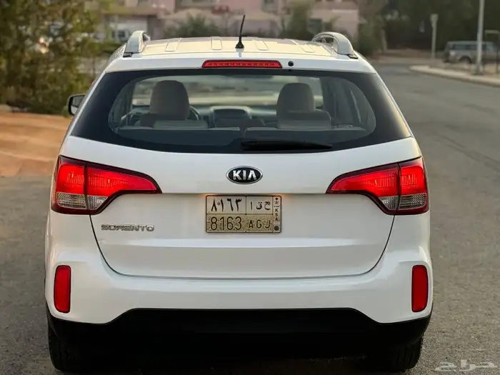 كيا سورينتو قمة النظافة بحالة ممتازة 28
