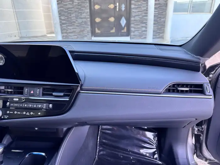 لكزز 350 ( شبه الاصفار ) 90