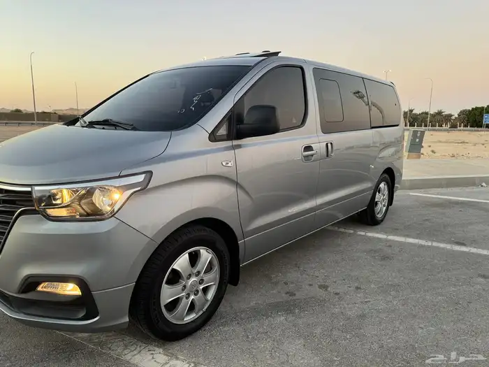 هيونداي ستاركس H1 ديزل 12 راكب 2