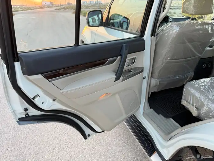 باجيرو موديل 2017 فل كامل ( العلامه الذهبيه) 25