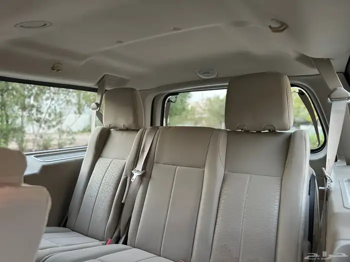 فورد اكسبديشن 2012 بحالة الوكاله 34