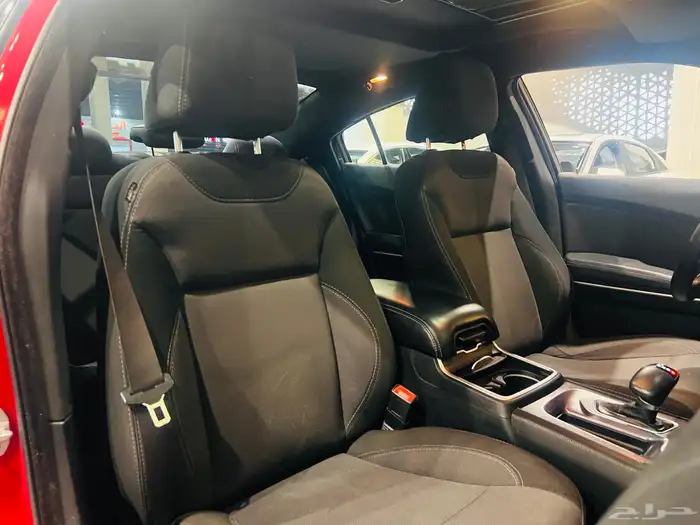 دودج تشارجر 2016 (بحاله ممتازة) 7