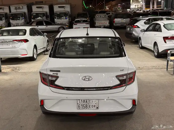 هيونداي i10 بحالة ممتازة 2023 9