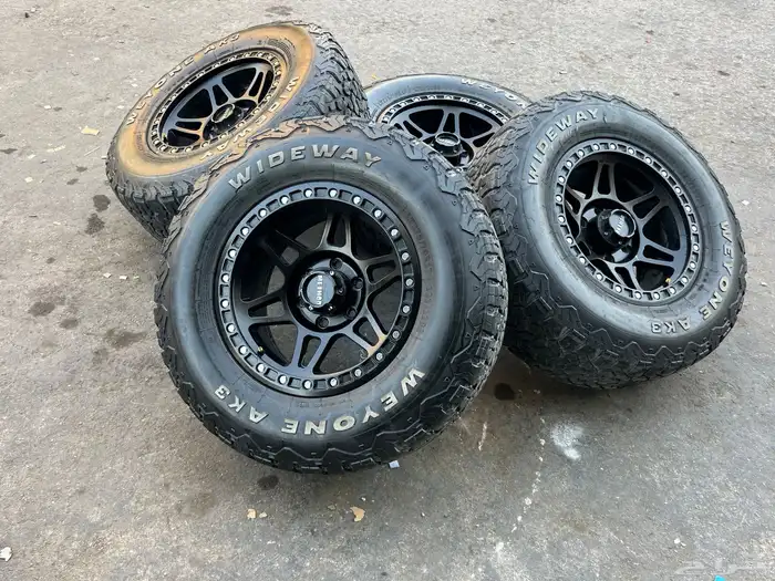 جنوط   ميتود اسود مقاس 17 مع كفرات حجرية تاريخ 23 جمس 0