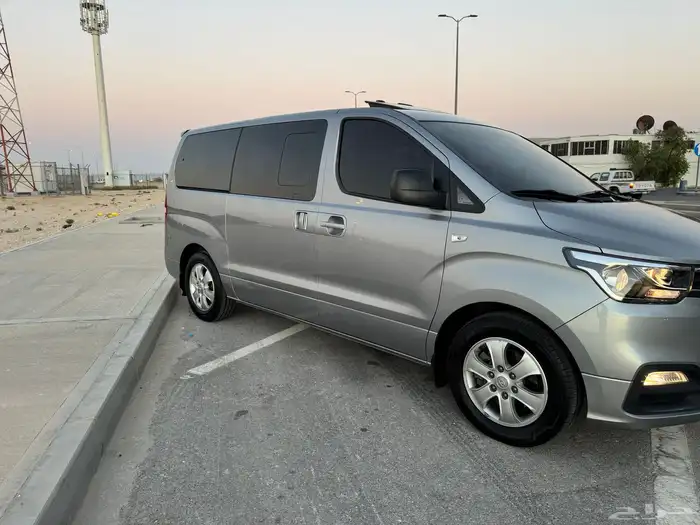 هيونداي ستاركس H1 ديزل 12 راكب 1