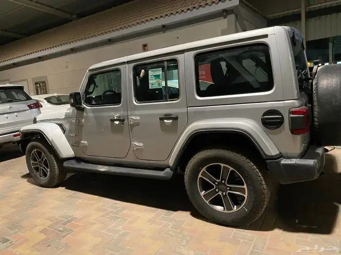 جيب رانجلر اسبورت و صحاري 2024 و 2023 14