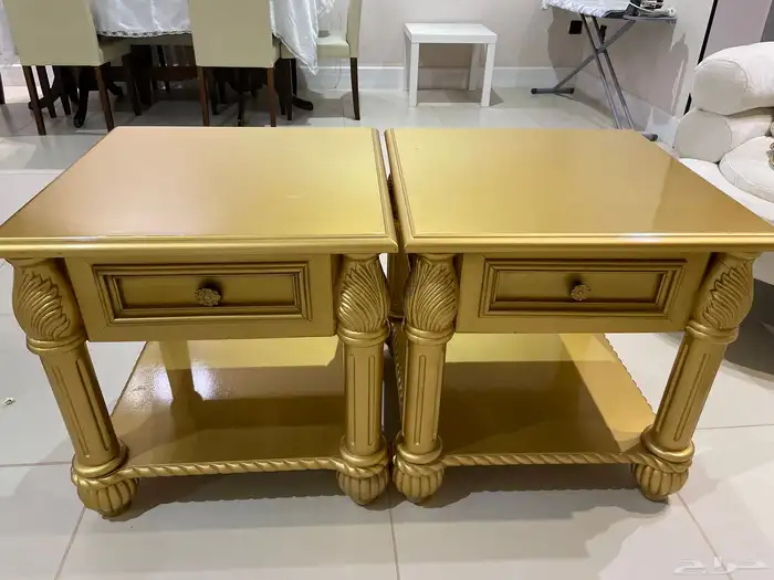 طقم كنب و طاولة 3