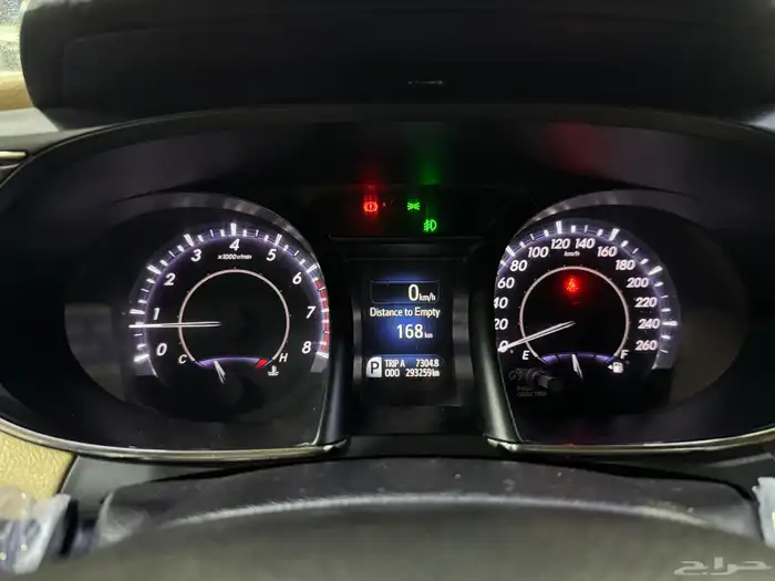 تويوتا افالون ليمتد 2015 ( بحالة الوكالة ) 14