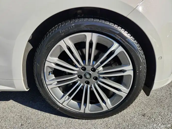 Range Rover Sport P400 Dynamic SE 2024 5